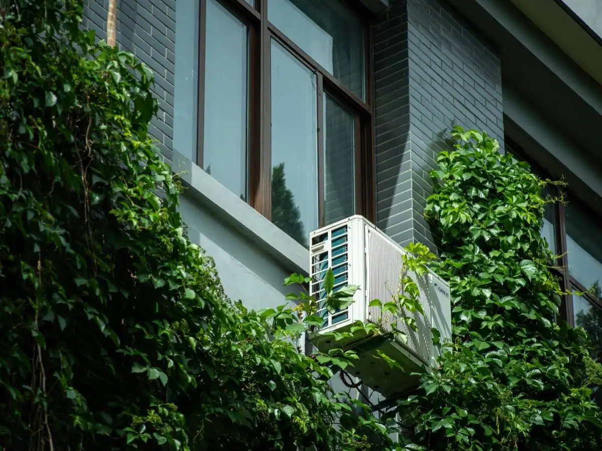 Low-E Glass and Solar Heat Control in Brandon, FL